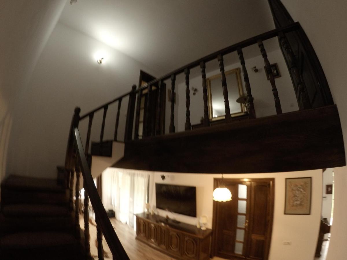 Hotel Conacul Caterinei à Polovragi Extérieur photo